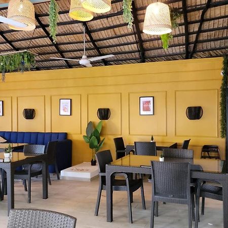 Hotel Sea Breeze Sosúa Екстериор снимка