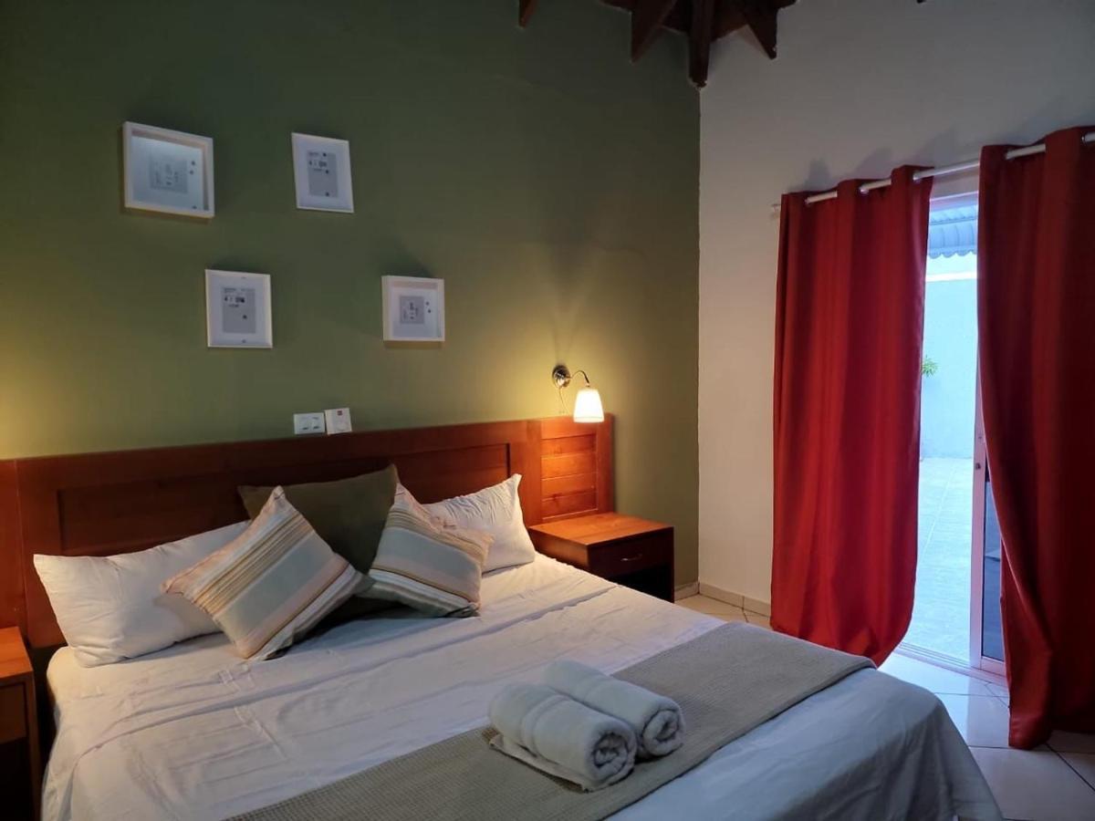 Hotel Sea Breeze Sosúa Екстериор снимка
